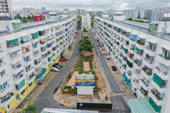 敦促各地興建社會住房