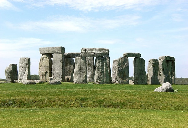 UNESCO khuyễn nghị đưa vòng tròn đá Stonehenge vào danh sách di sản bị đe dọa